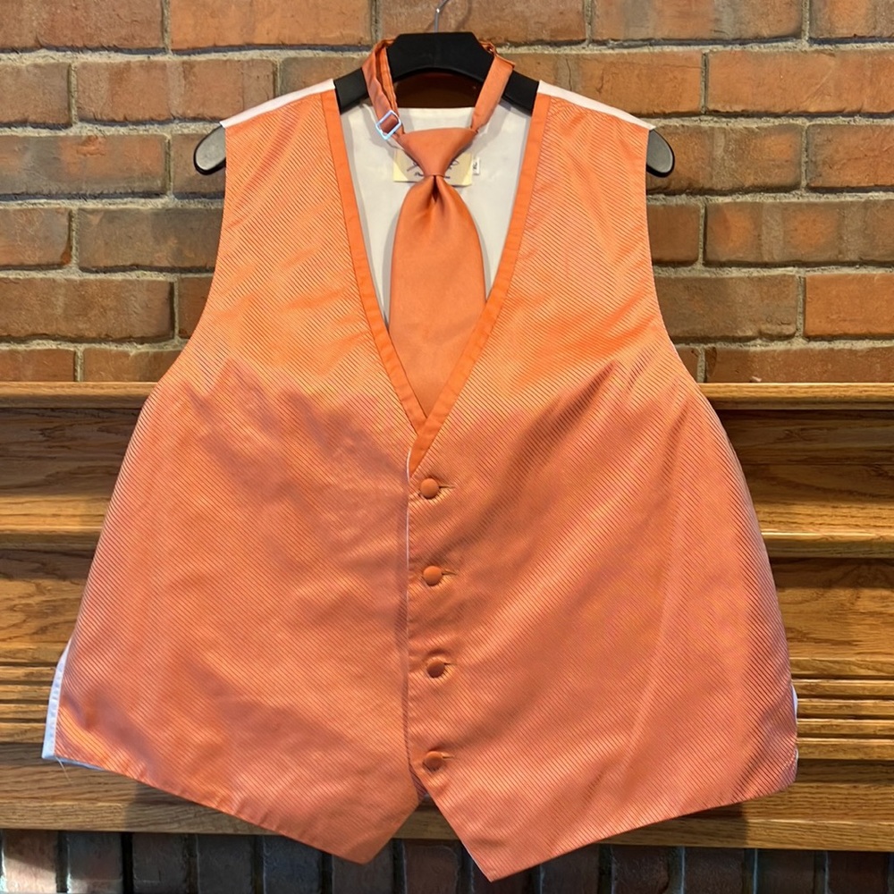 EUC Jean Yves orange satin 4 button vest with tie